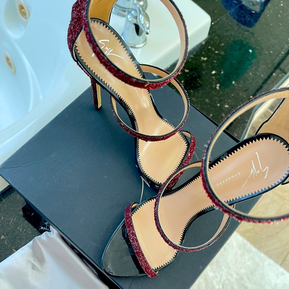 Giuseppe Zanotti Coline Leather Ankle Strap Sandal